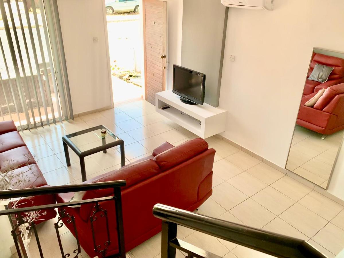 Diana Townhouse 1